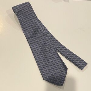 Geometric Patterned Tie in Blue